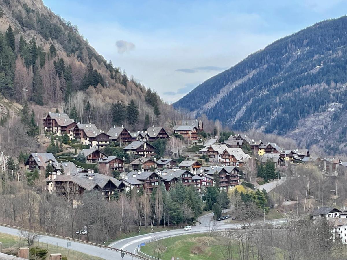 Courmayeur~Navetta Gratuita Per Il Centro+Impianti Eksteriør billede