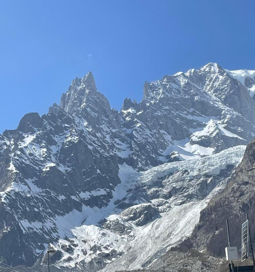 Courmayeur~Navetta Gratuita Per Il Centro+Impianti Eksteriør billede